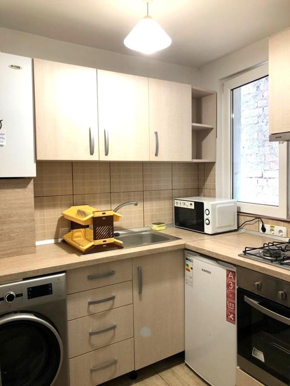 Casa Centrala Азуга Екстериор снимка